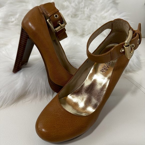 Michael Kors Retro Leather High Heel Size 6 - Picture 1 of 4